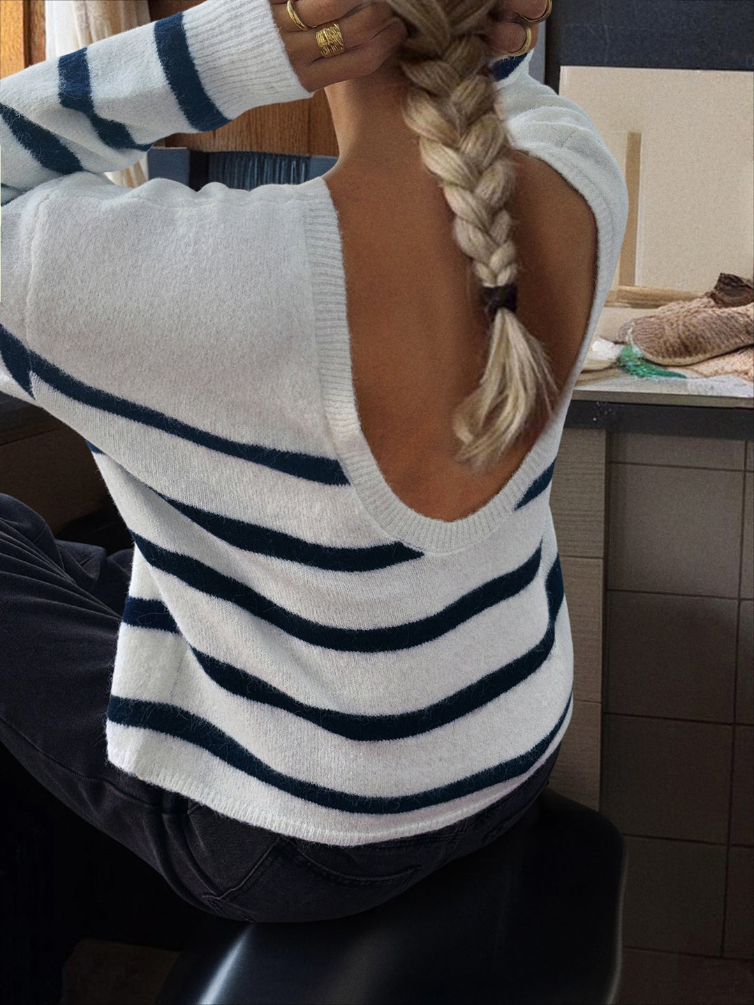 White Full Sleeve Round Neck Striped Sweatshirt