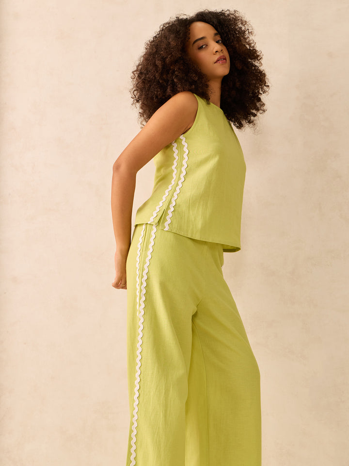 Green Sleeveless Shirt And Loose Pants Co-Ords Set