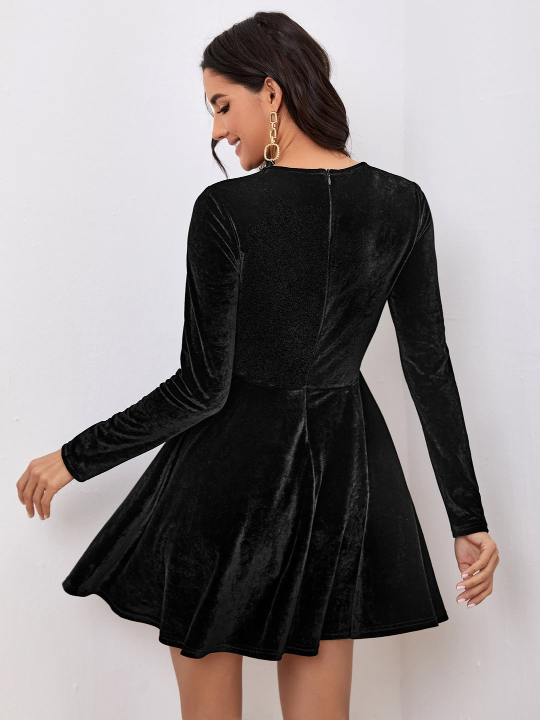 Black Full Sleeved Skater Dress