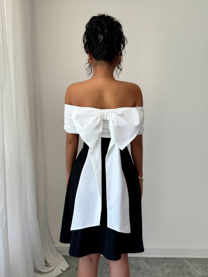 Black Off-Shoulder Colour Block Back Bow Dress