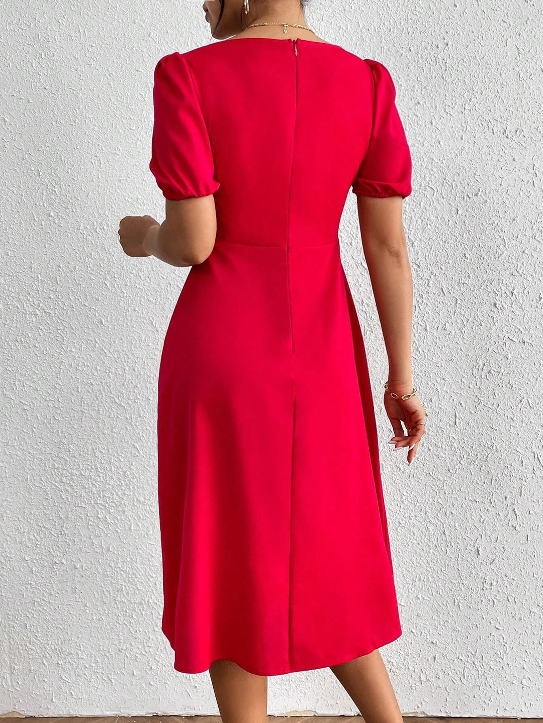 Red Sweetheart Neckline Puff Sleeved Dress