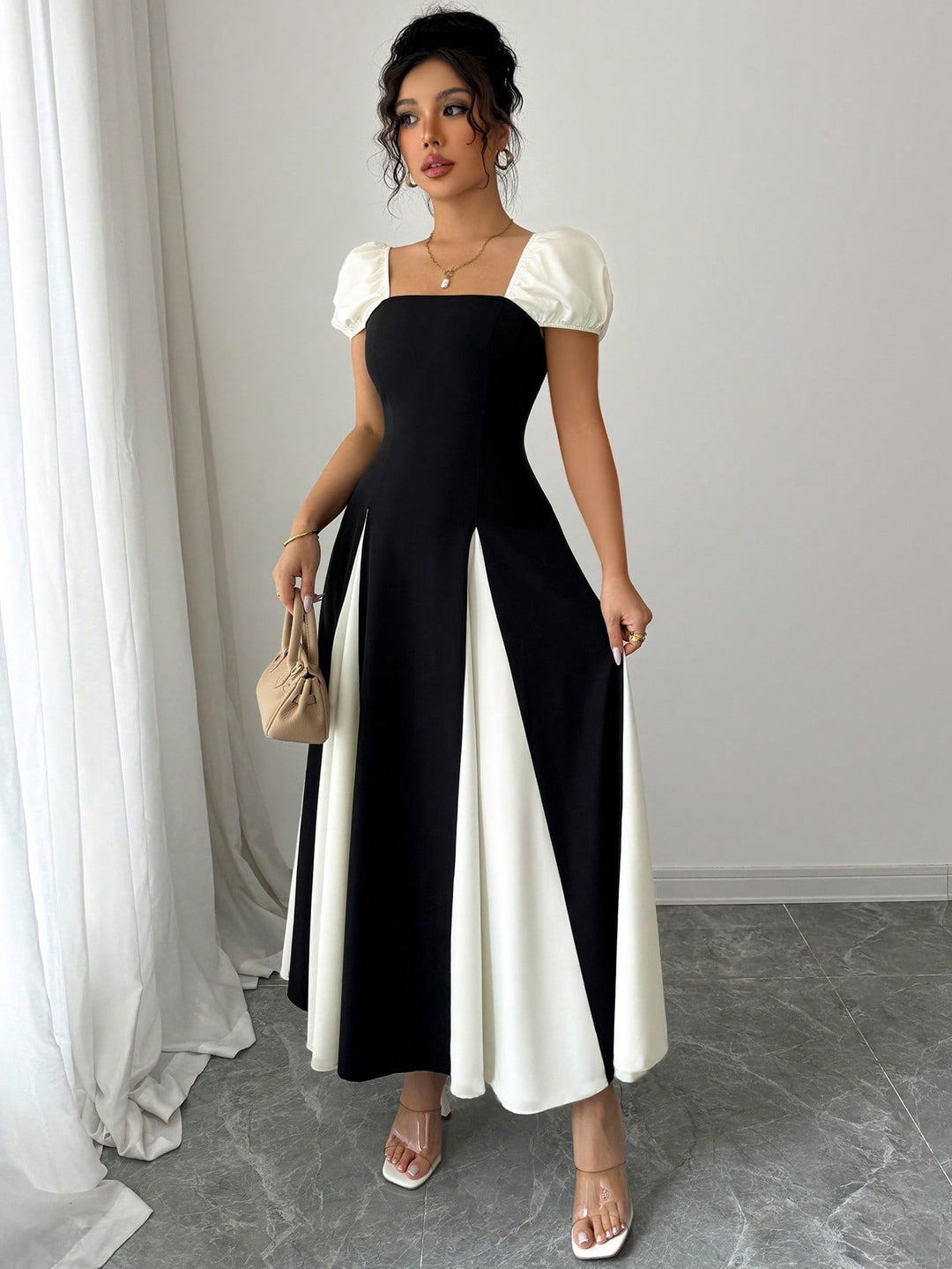 Cream Puff Sleeve Panel Dress