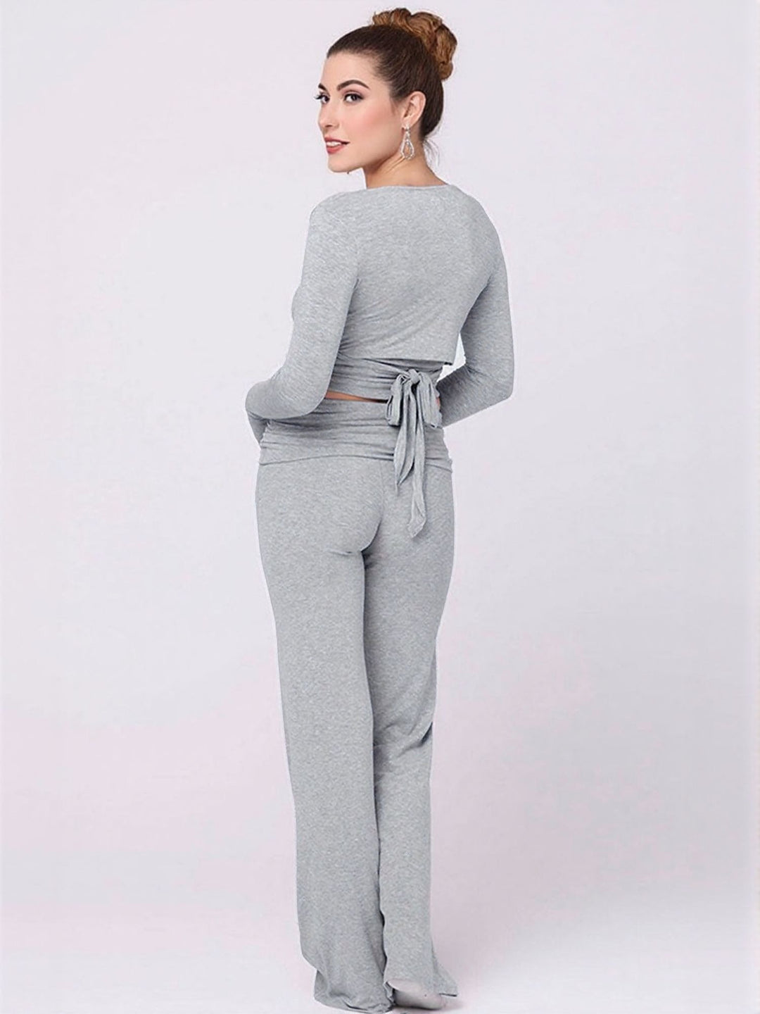 Grey Sqaure Neckfull Sleeves Top With Stratight Pant Coord Set