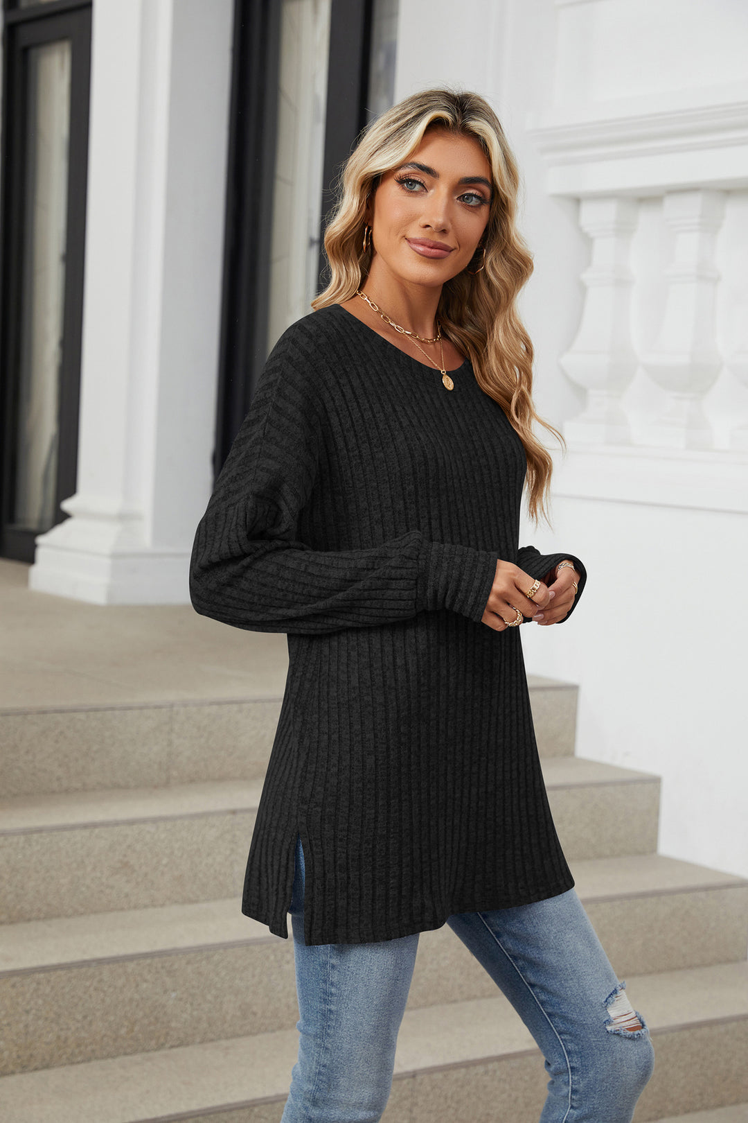 Black Full Sleeves Round Neck Sweaters