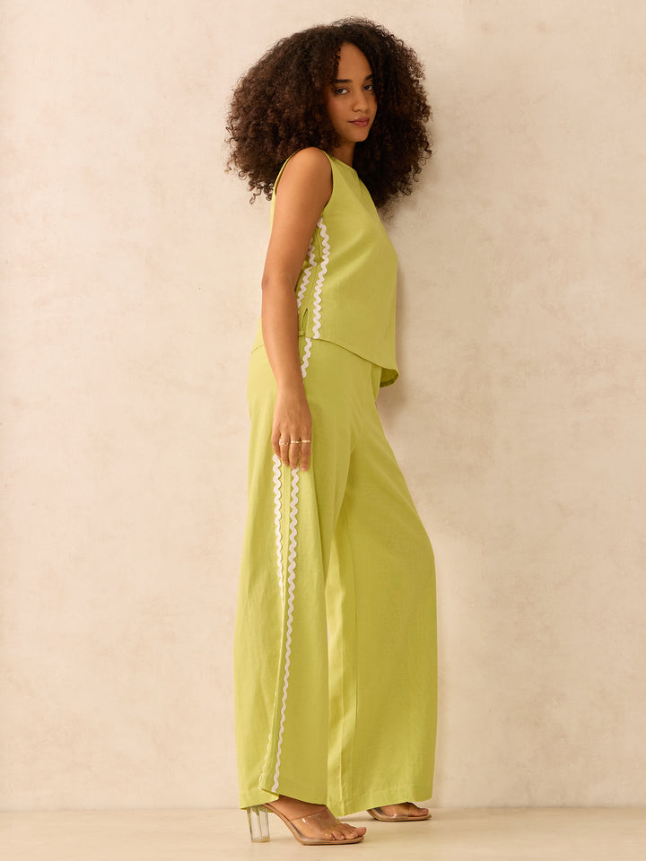 Green Sleeveless Shirt And Loose Pants Co-Ords Set