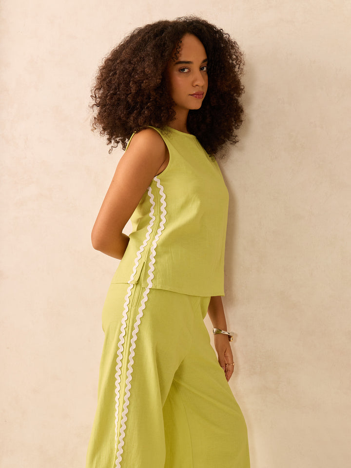 Green Sleeveless Shirt And Loose Pants Co-Ords Set