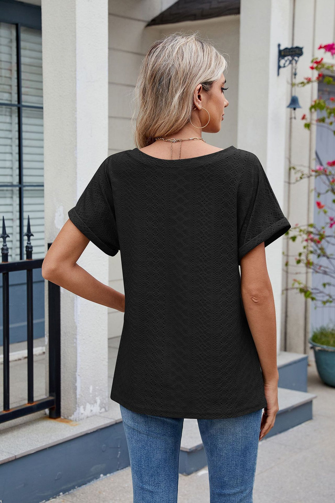 Black Short Sleeve Round Neck Top