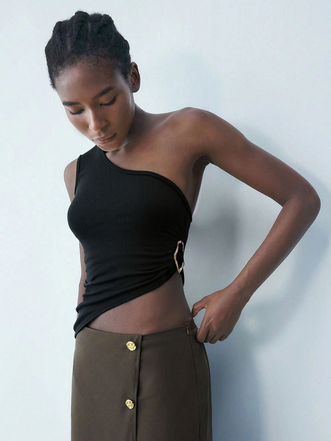 Black One Shoulder Buckle Attached Asymmetrical Top