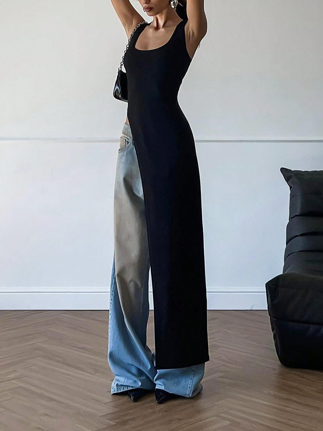 Black Sleeveless U- Neck Asymmetrical Top