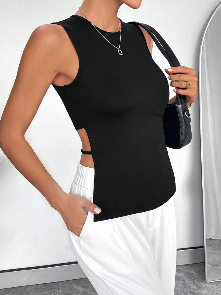Black Sleeveless Round Neck Back Strap Top
