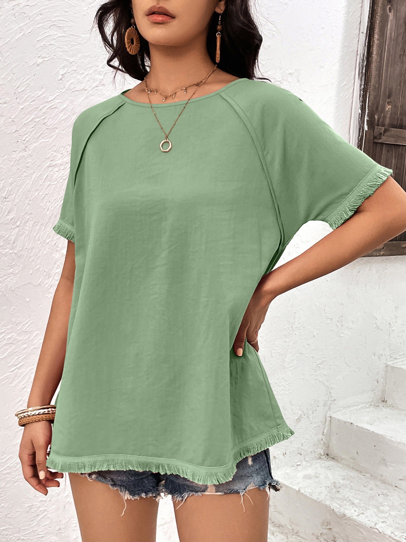 Green Crew Neck Fringe Hem Tshirt
