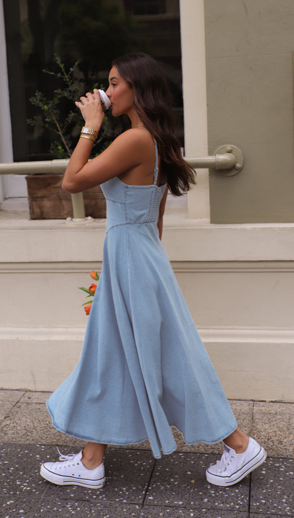 Blue Pointed Waistline Denim Dress