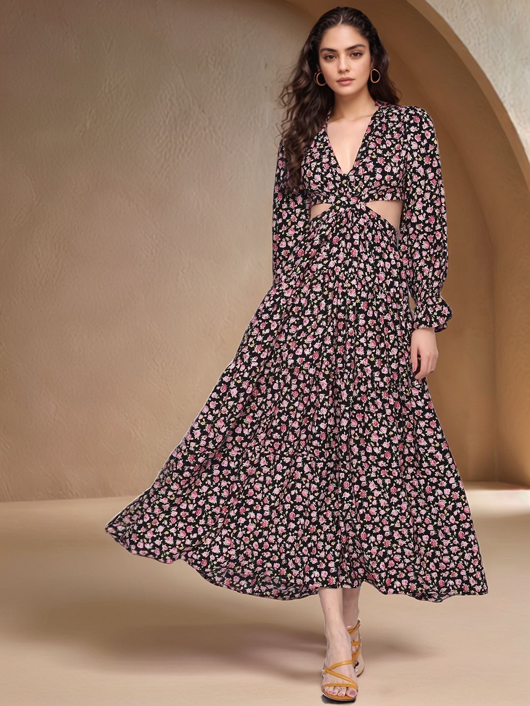 Black Full Sleeves Waist Cut-Out Printed Dress