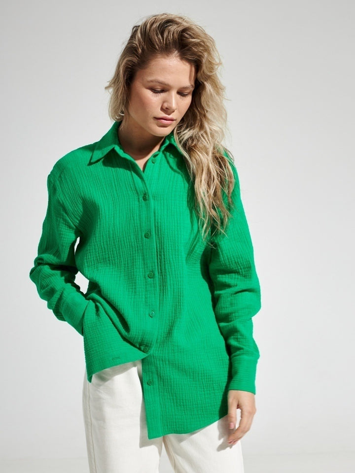 Green Full Sleeve Collarded Solid Shirt