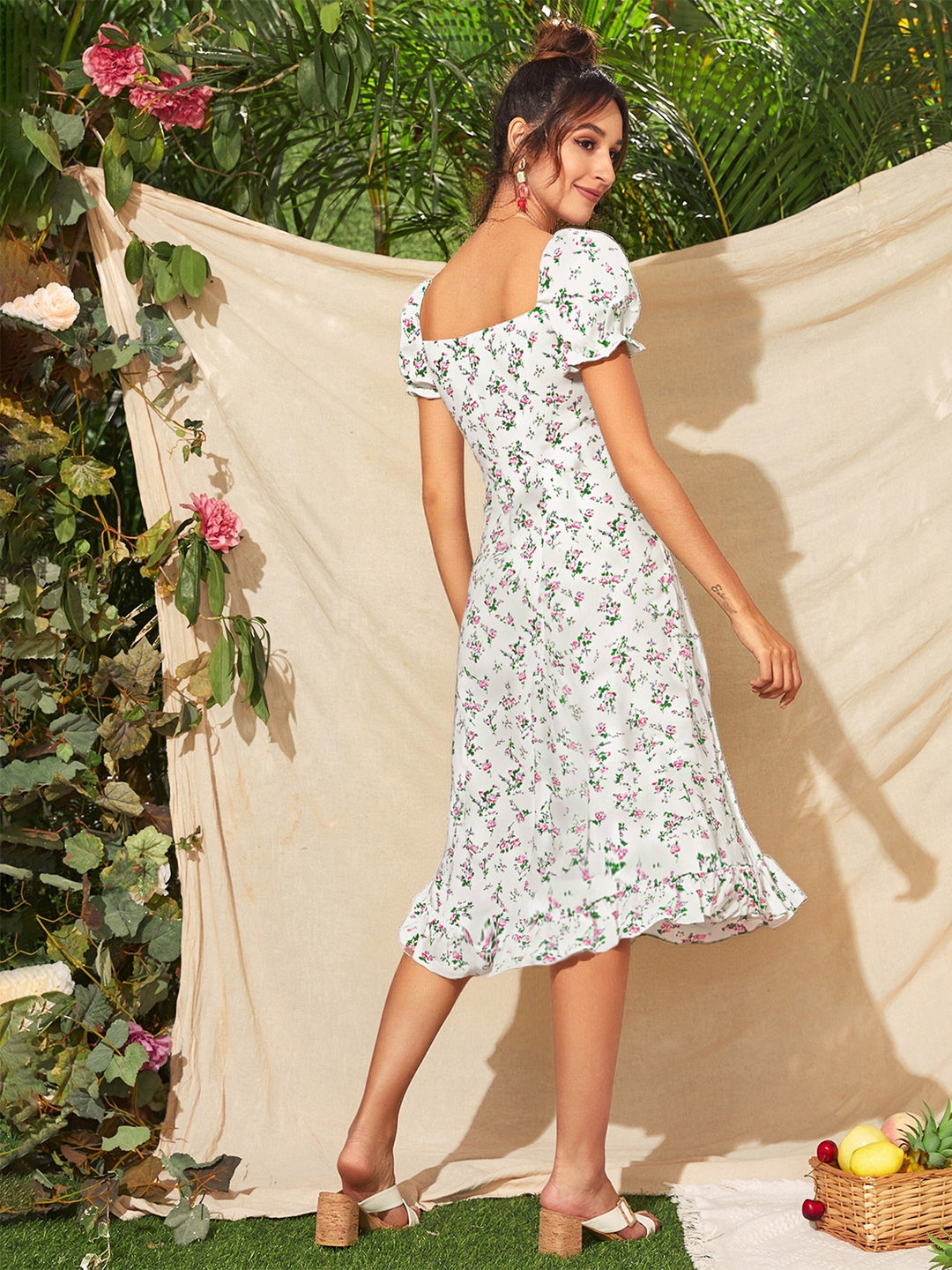 White Sweetheart Neck Ruffle Hem Dress