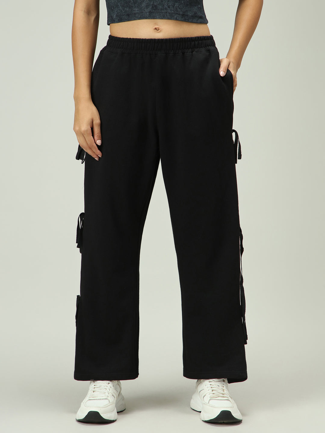 Black Bow Detailed Sweatpants