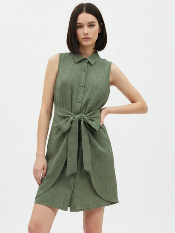 Green Waist Tie-Up Collared Dress