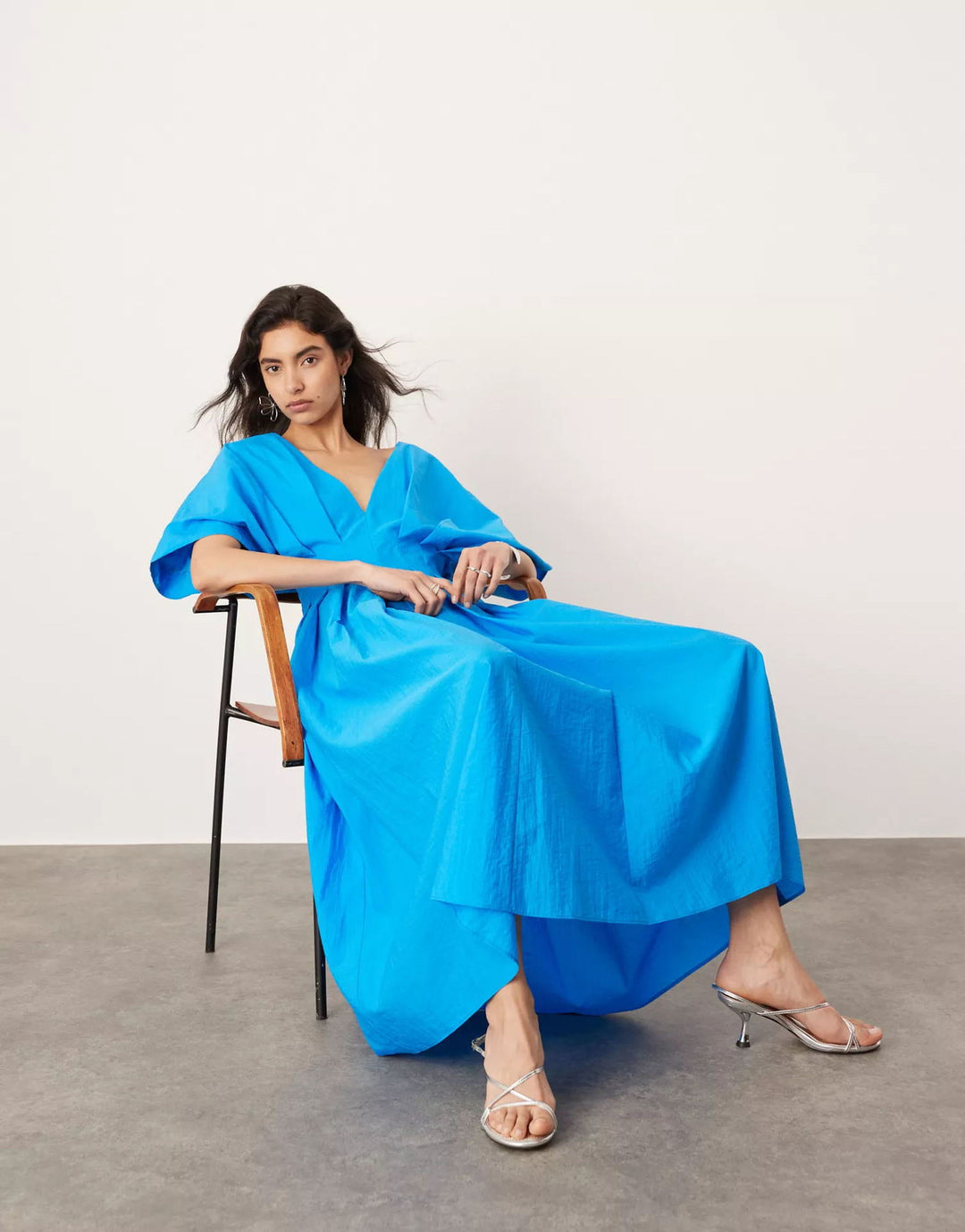Blue Short Sleeve Waist Fitted Dress