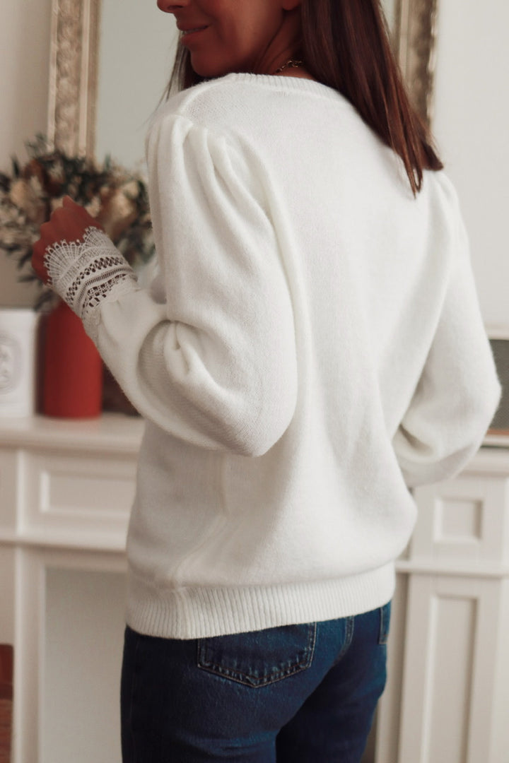 White Full Sleeves Scallop Neckline Sweaters