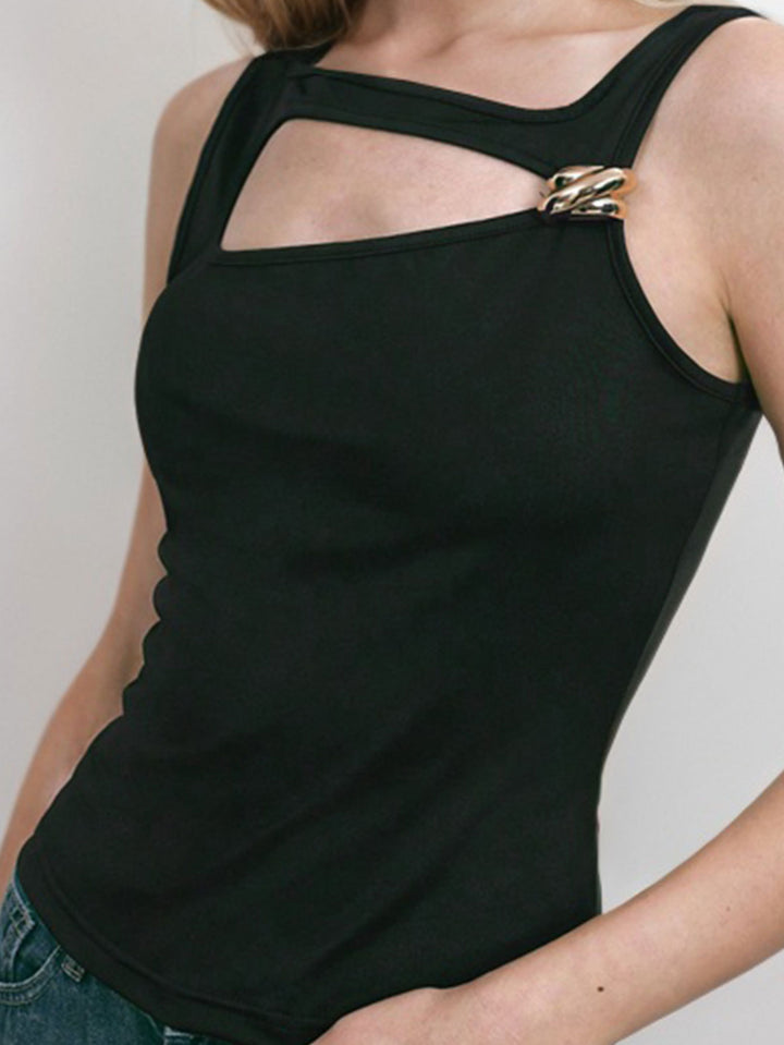 Black Sleeveless Buckle Detail Top