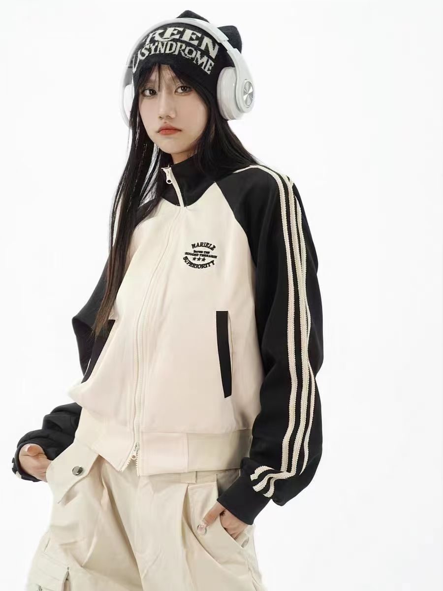White Front Zipped Sweatshirt