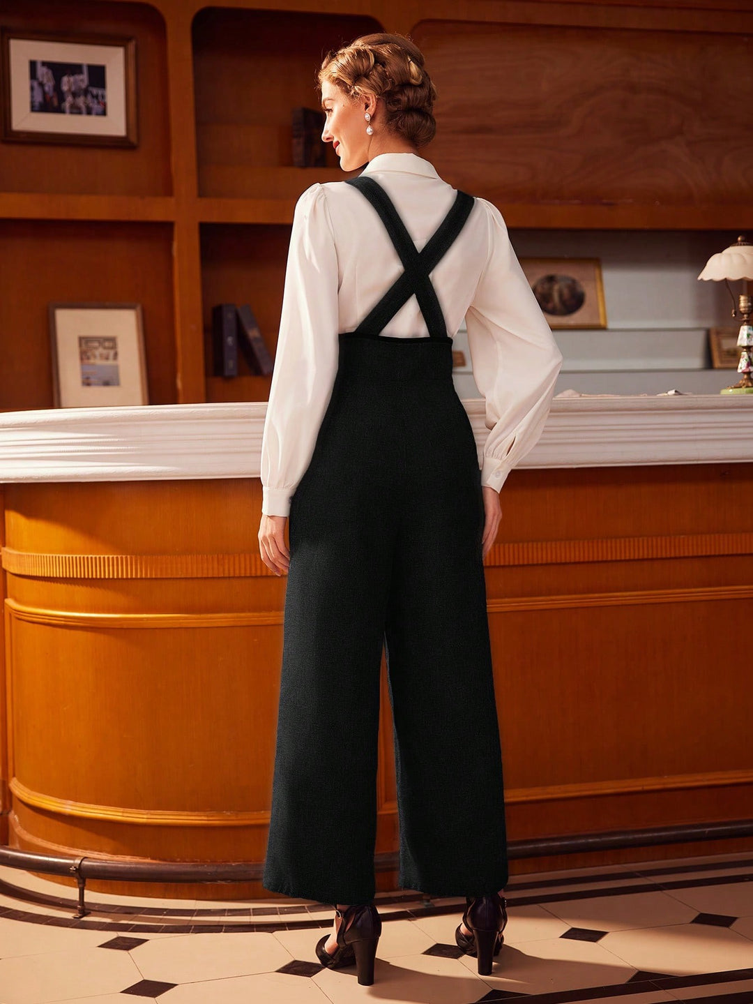 Black High Wait Cropped Trouser With Straps