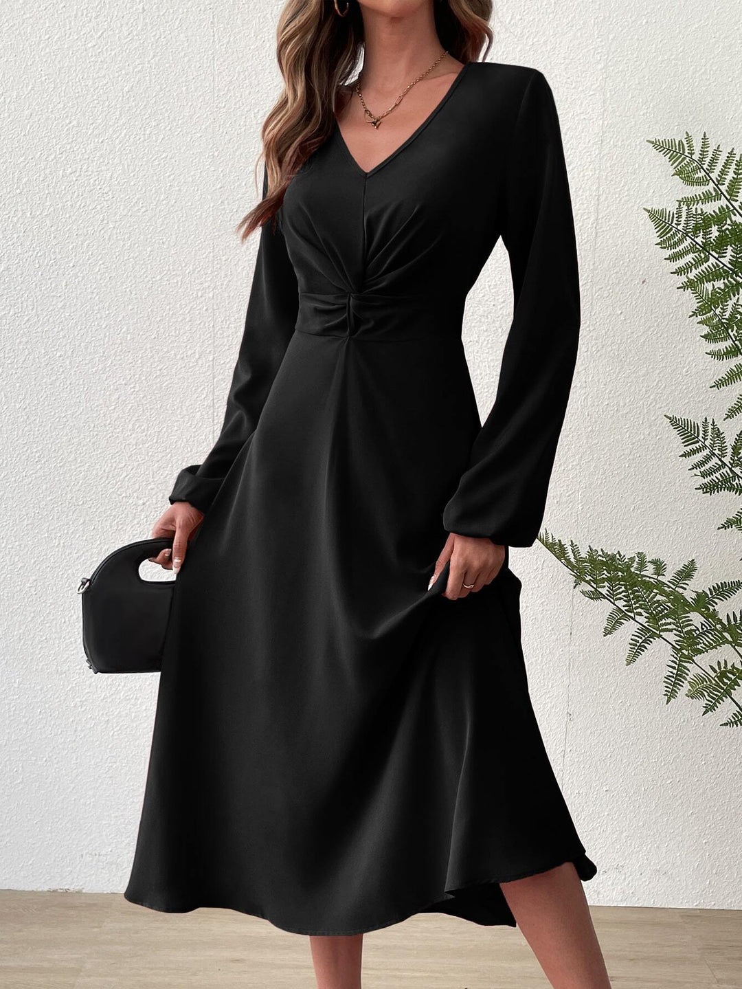 Black Full Sleeved Ruched Midi Dress