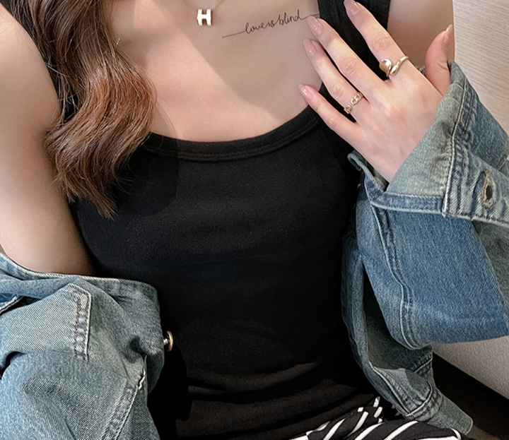 Black Scoop Neck  Tank Top