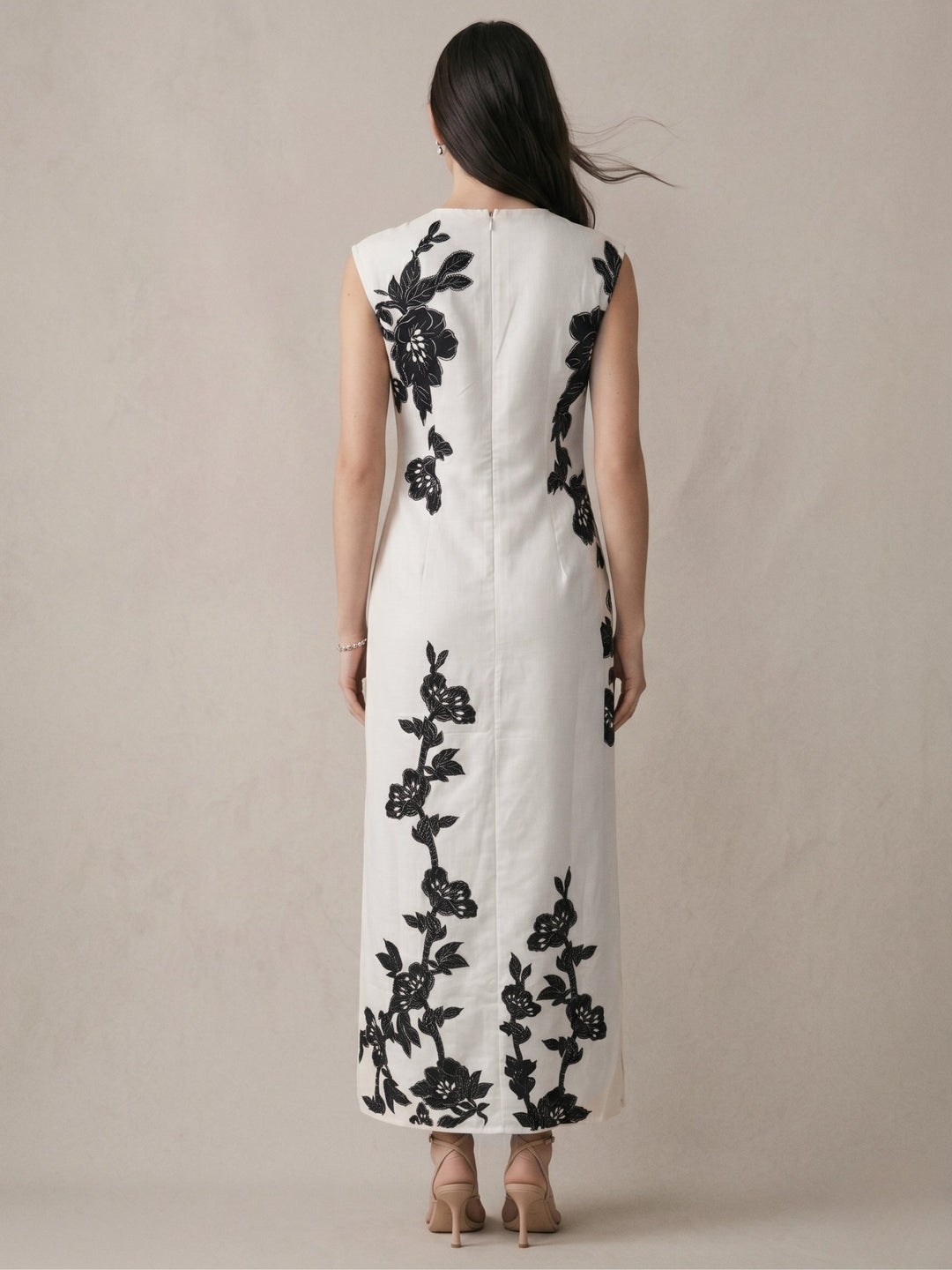 Off White Maxi Length Placement Print Dress With Slit