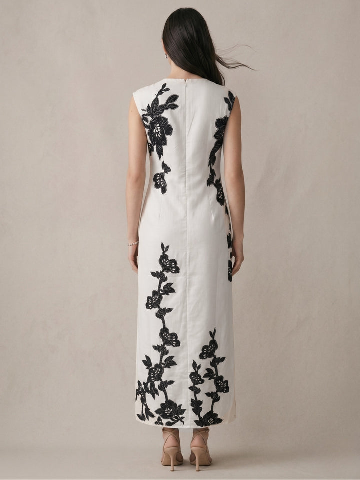 Off White Maxi Length Placement Print Dress With Slit