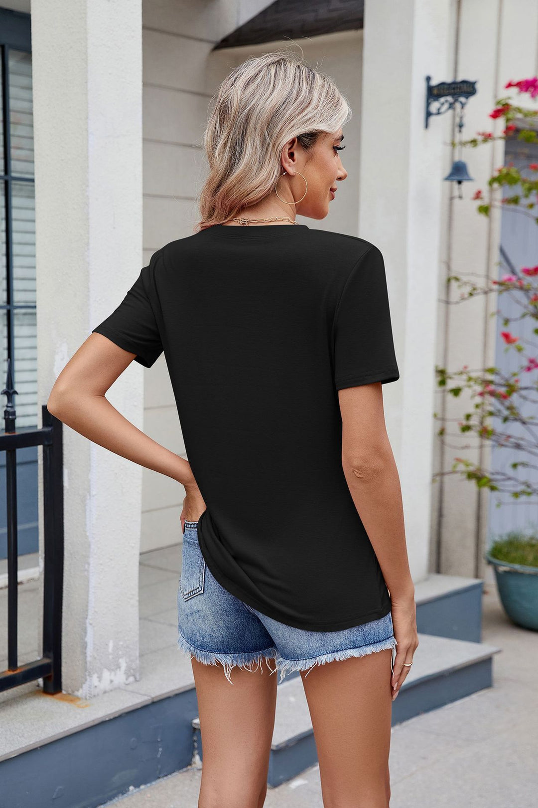 Black Short Sleeve Round Neck Top