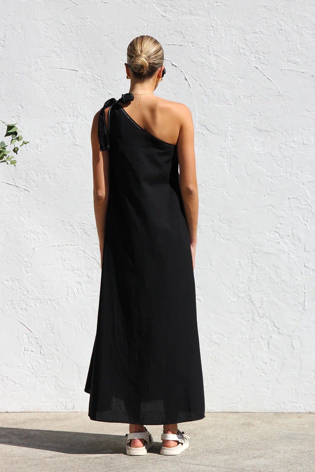 Black  One Shoulder Tie-Up Dress