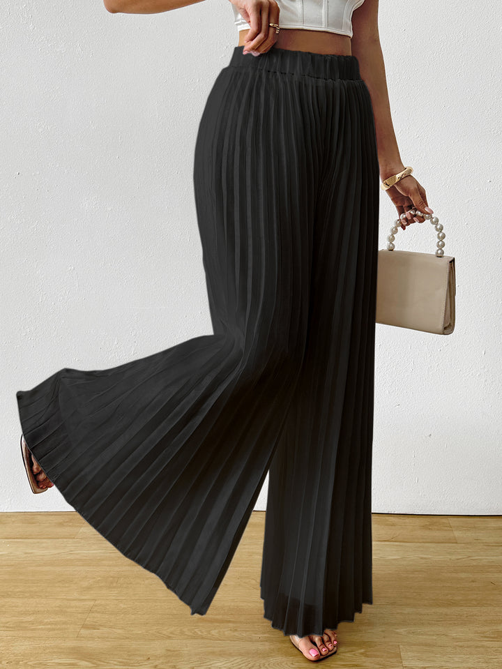 Black Solid Wide Leg Pleated Trouser