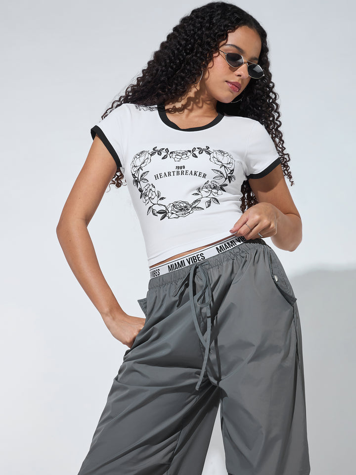 White Crew Neck Graphic Tshirt
