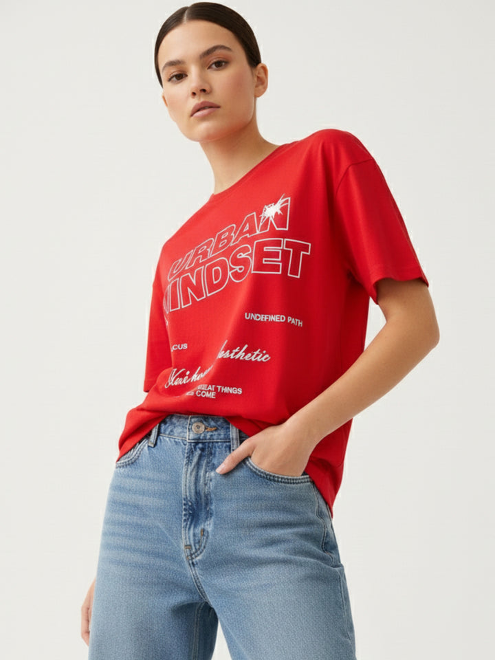 Red Crew Neck Graphic Tshirt