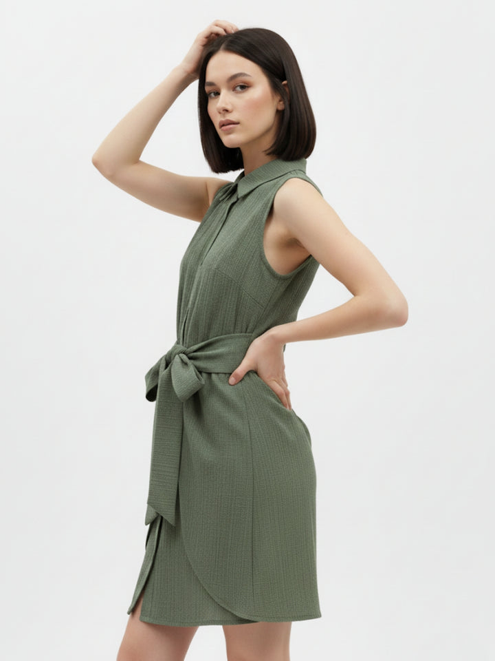 Green Waist Tie-Up Collared Dress