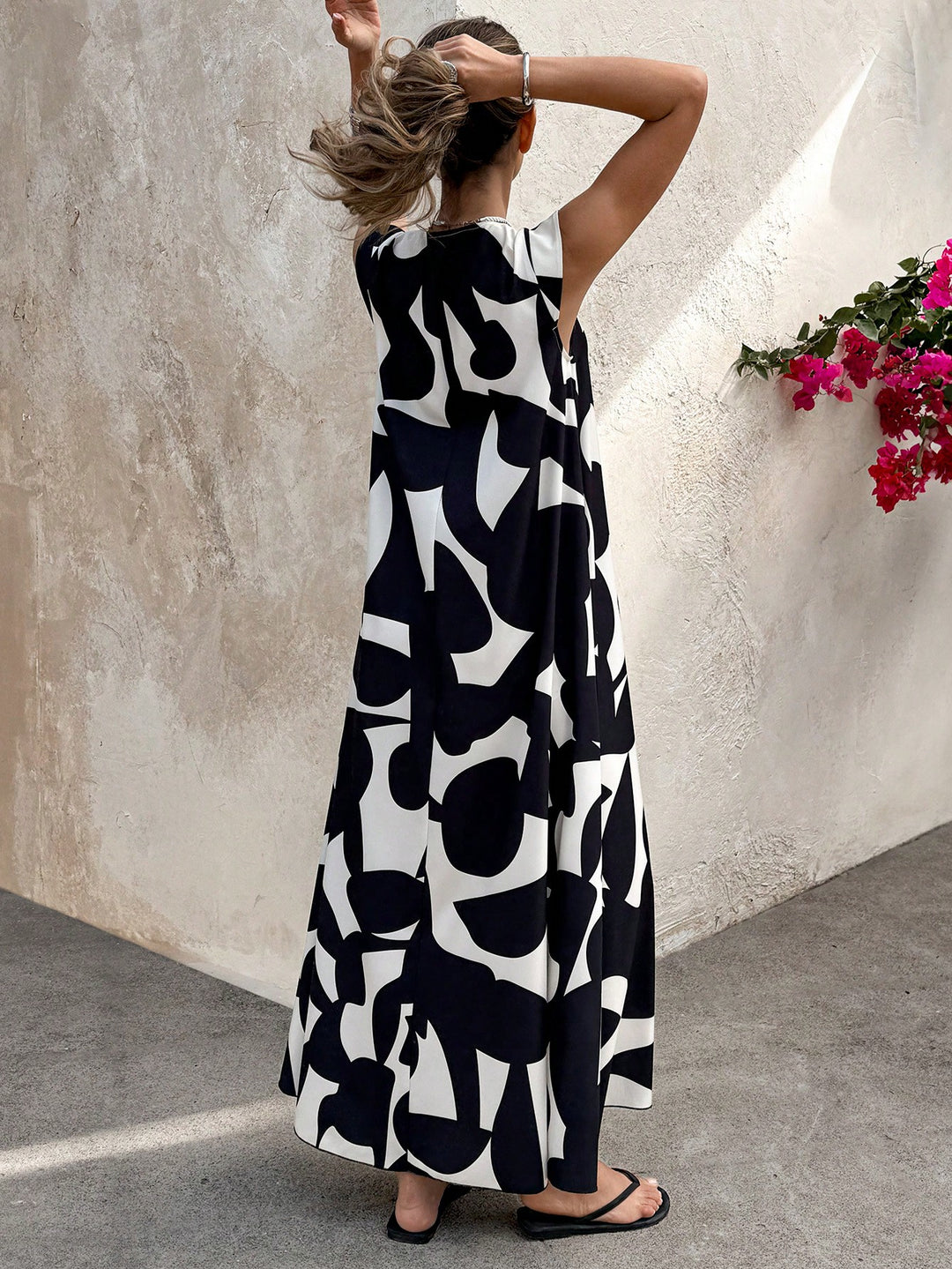 Black V Neck Mono Print Flared Maxi