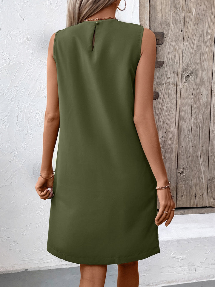 Green Crew Neck Sleeveless Shift Dress