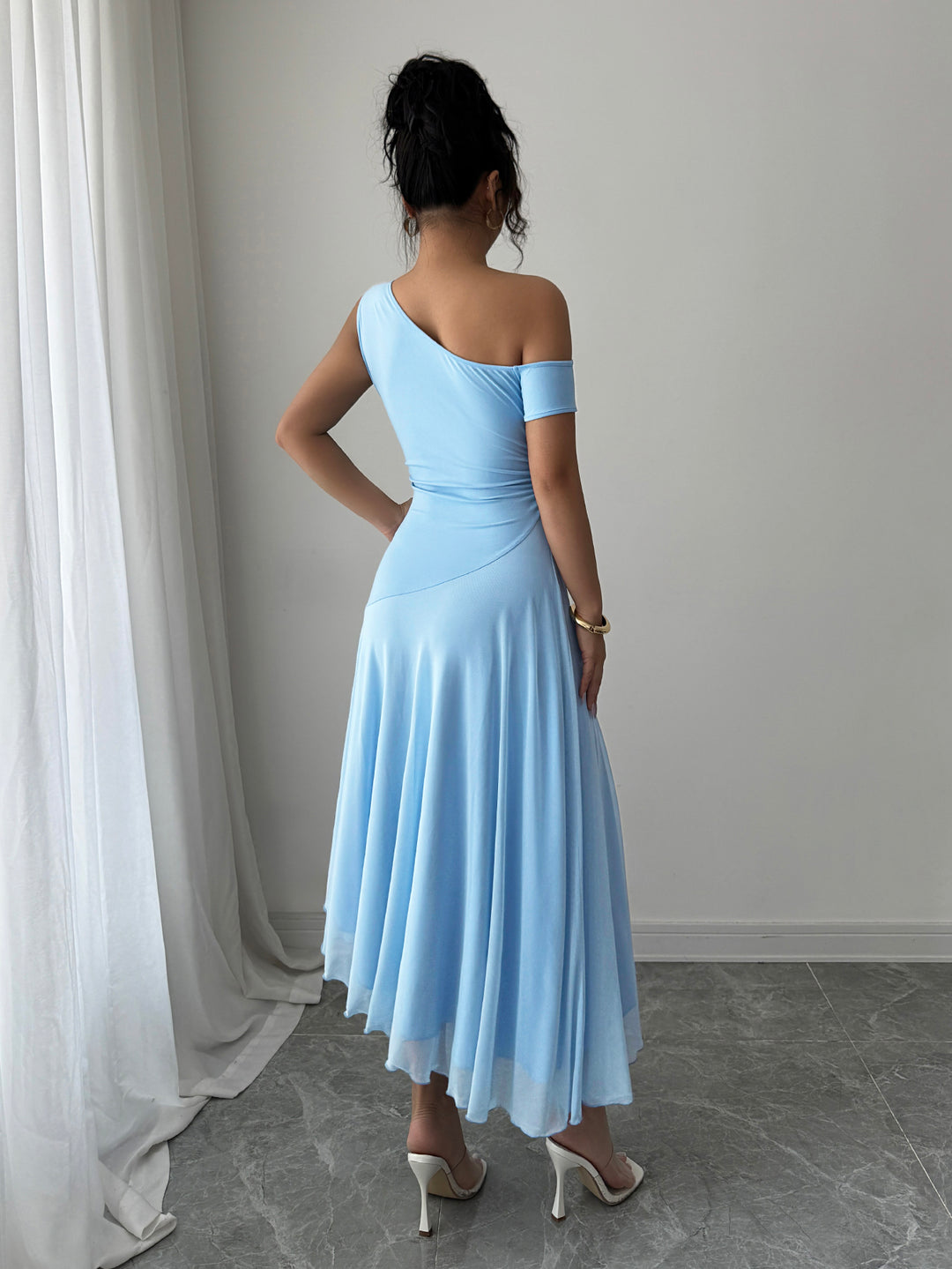 Blue One Shoulder Sleeveless Pleated Dress