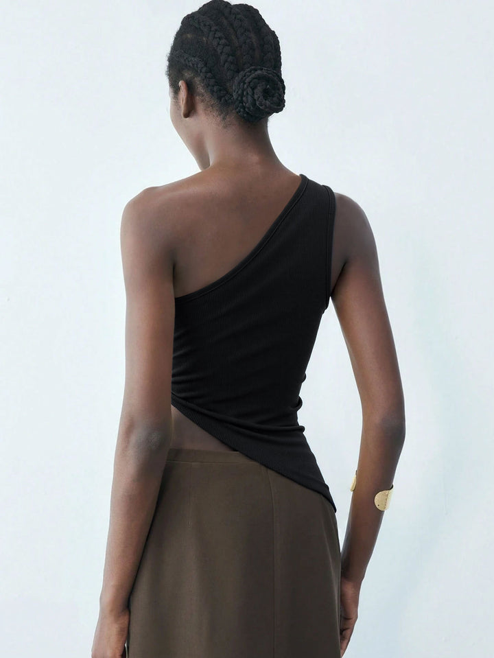 Black One Shoulder Buckle Attached Asymmetrical Top