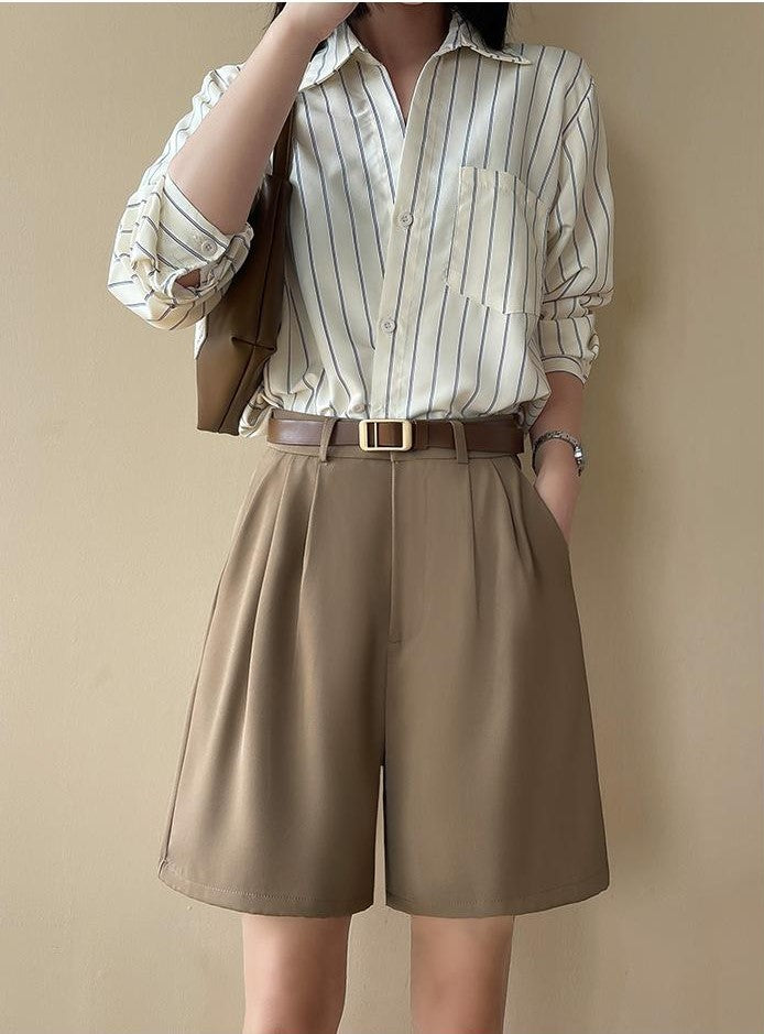 Brown  Relaxed Fit Pleated Shorts