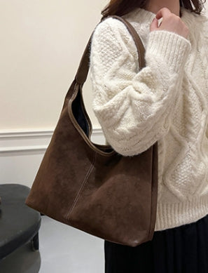 Brown Smooth Crescent Zip-Up Hobo