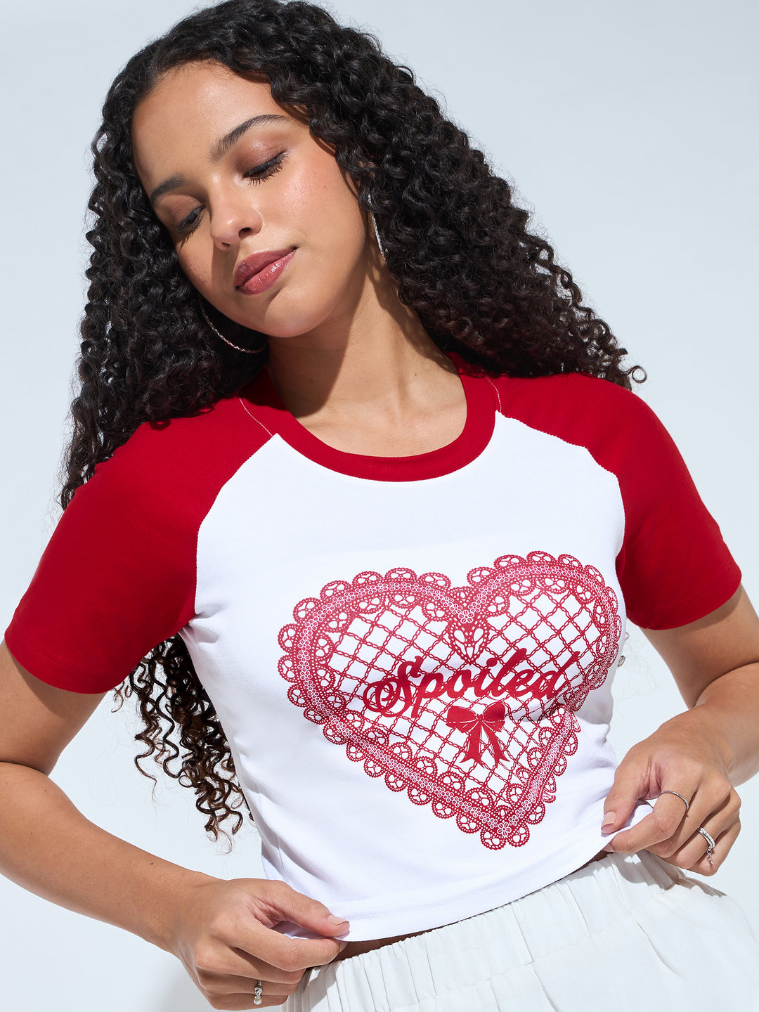 White Crew Neck Graphic Tshirt