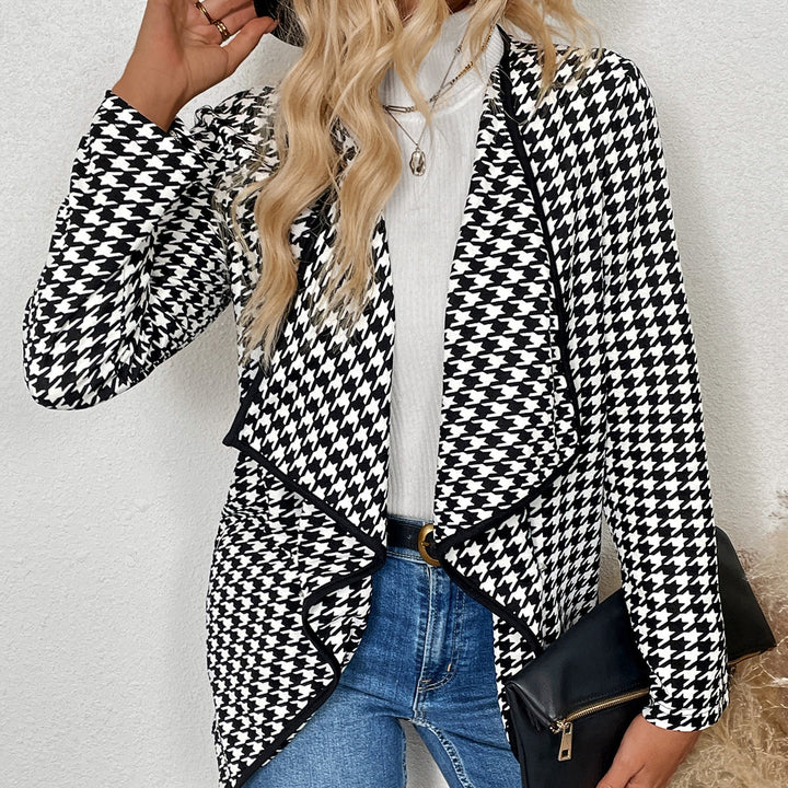 Black Full Sleeve Flap Collar Shrug