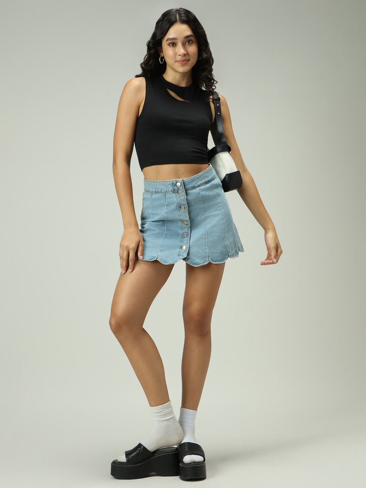 Black Solid Top With A Slit