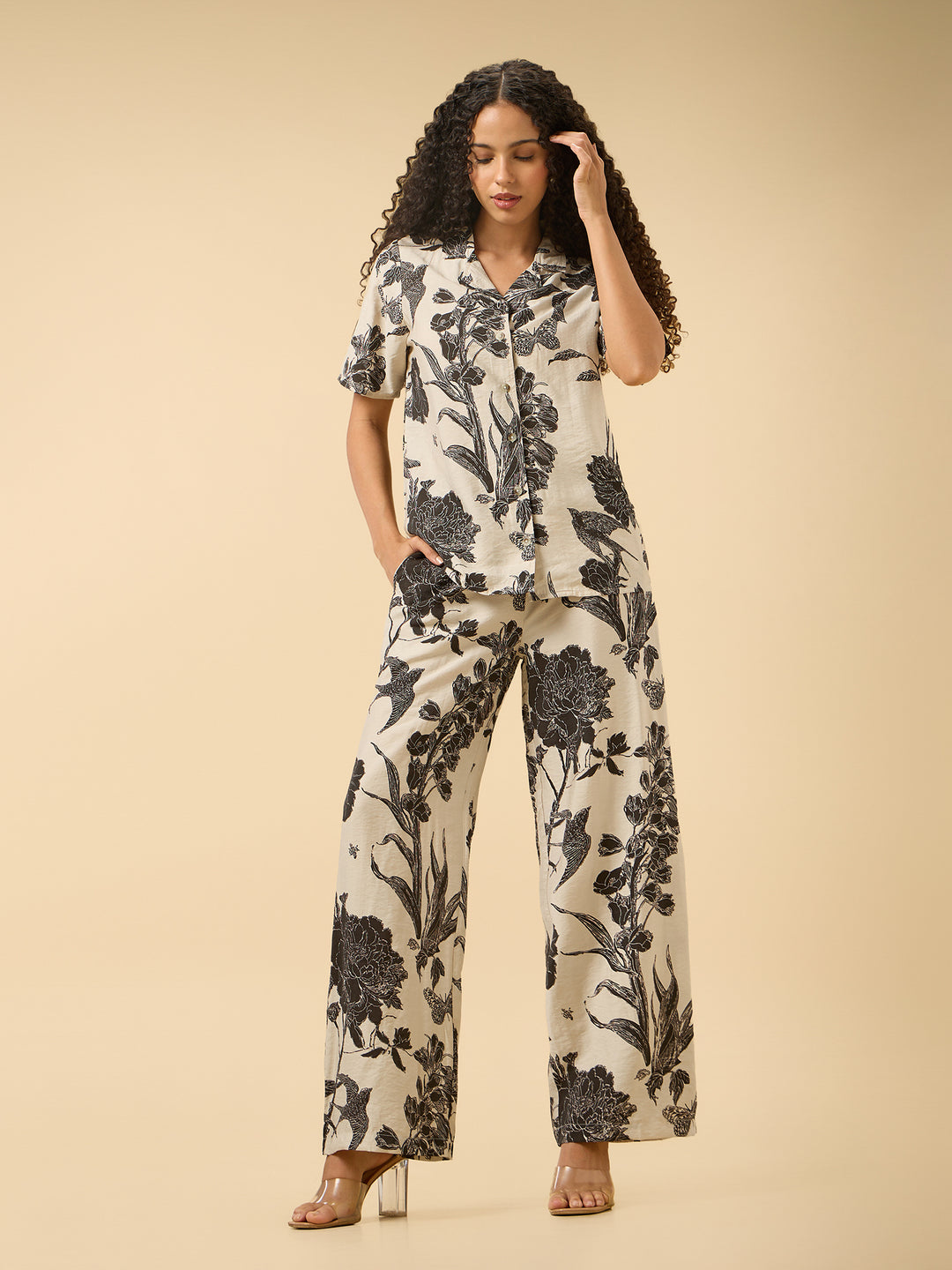 Off White Floral Printed Top And Pants Co-Ord Set