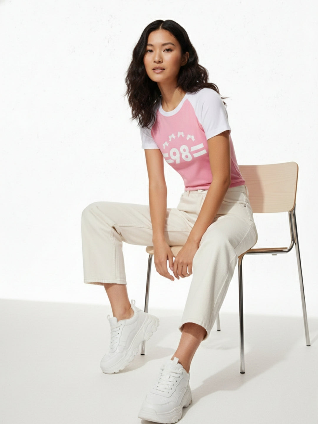 Pink Raglan Cropped Top With Graphic Print