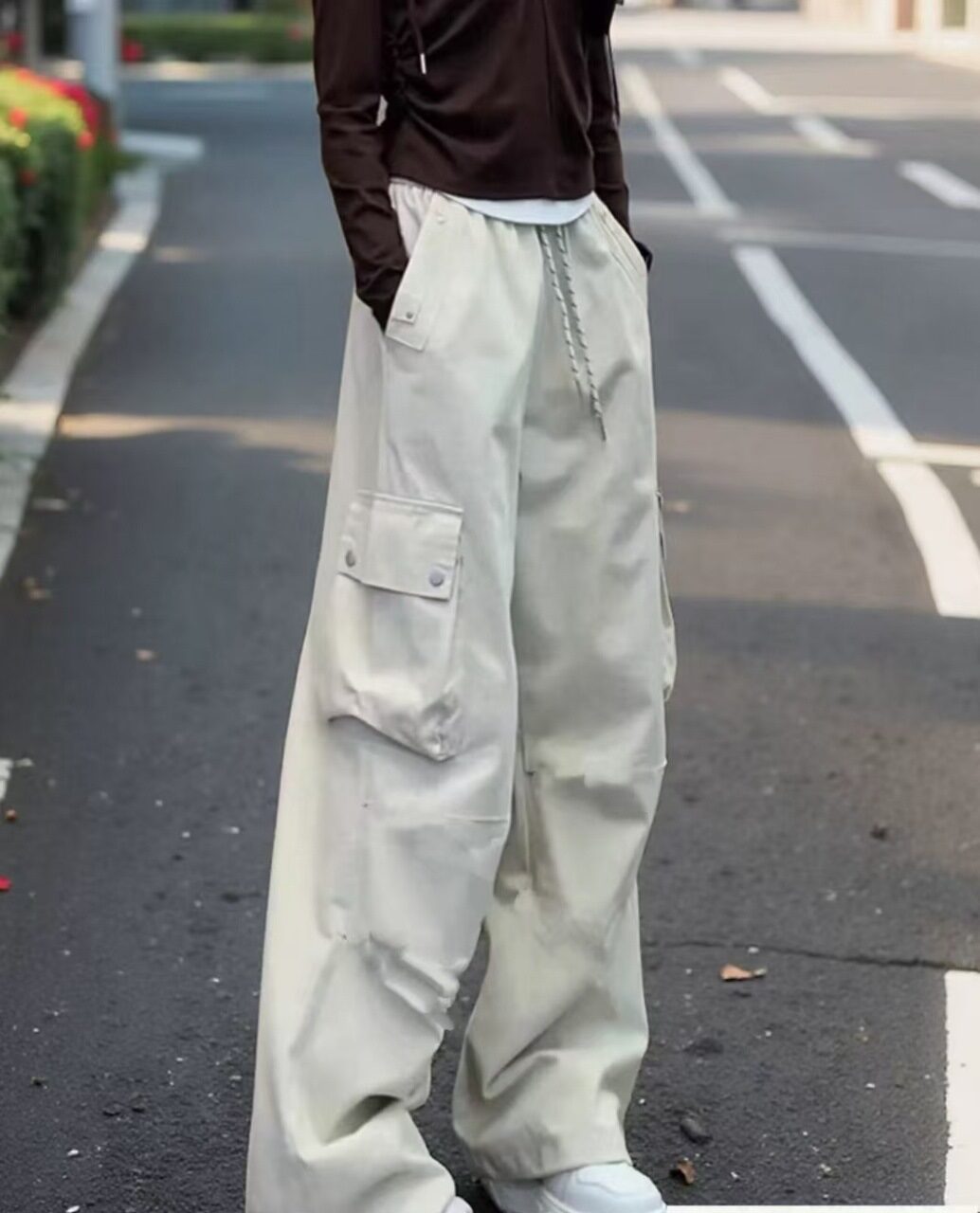 White Snap Button Cargo Pockets Jogger