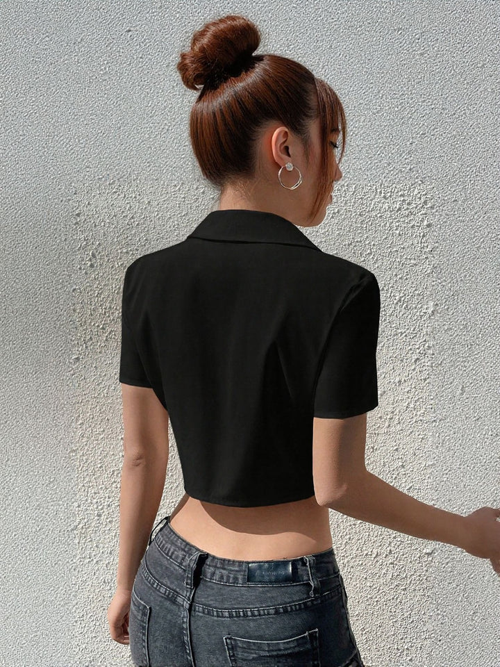 Black Fitted Cropped Shirt