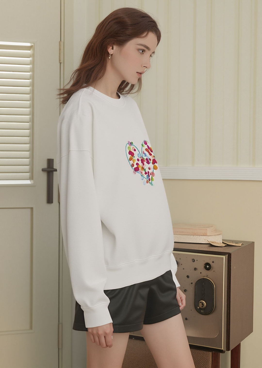 White Heart Graphic Sweatshirt